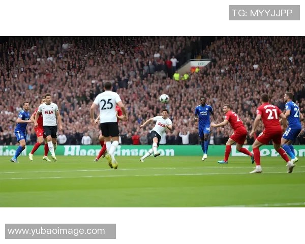 足球明星超高清壁纸尽享视觉盛宴让你随时随地感受绿茵场上的激情与魅力